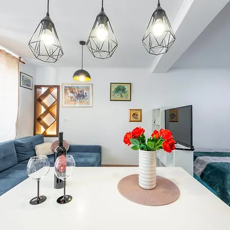 Apartman Modern Lucic *