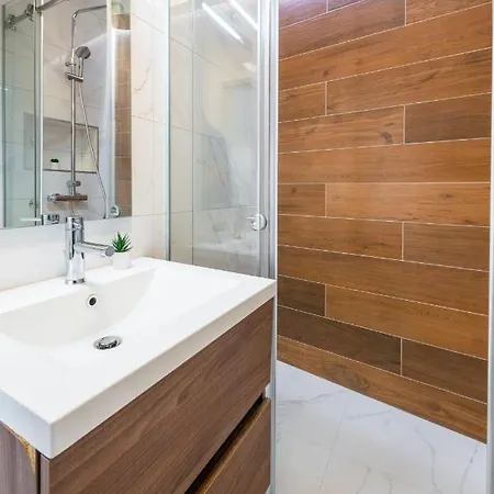 Apartman Modern Lucic *